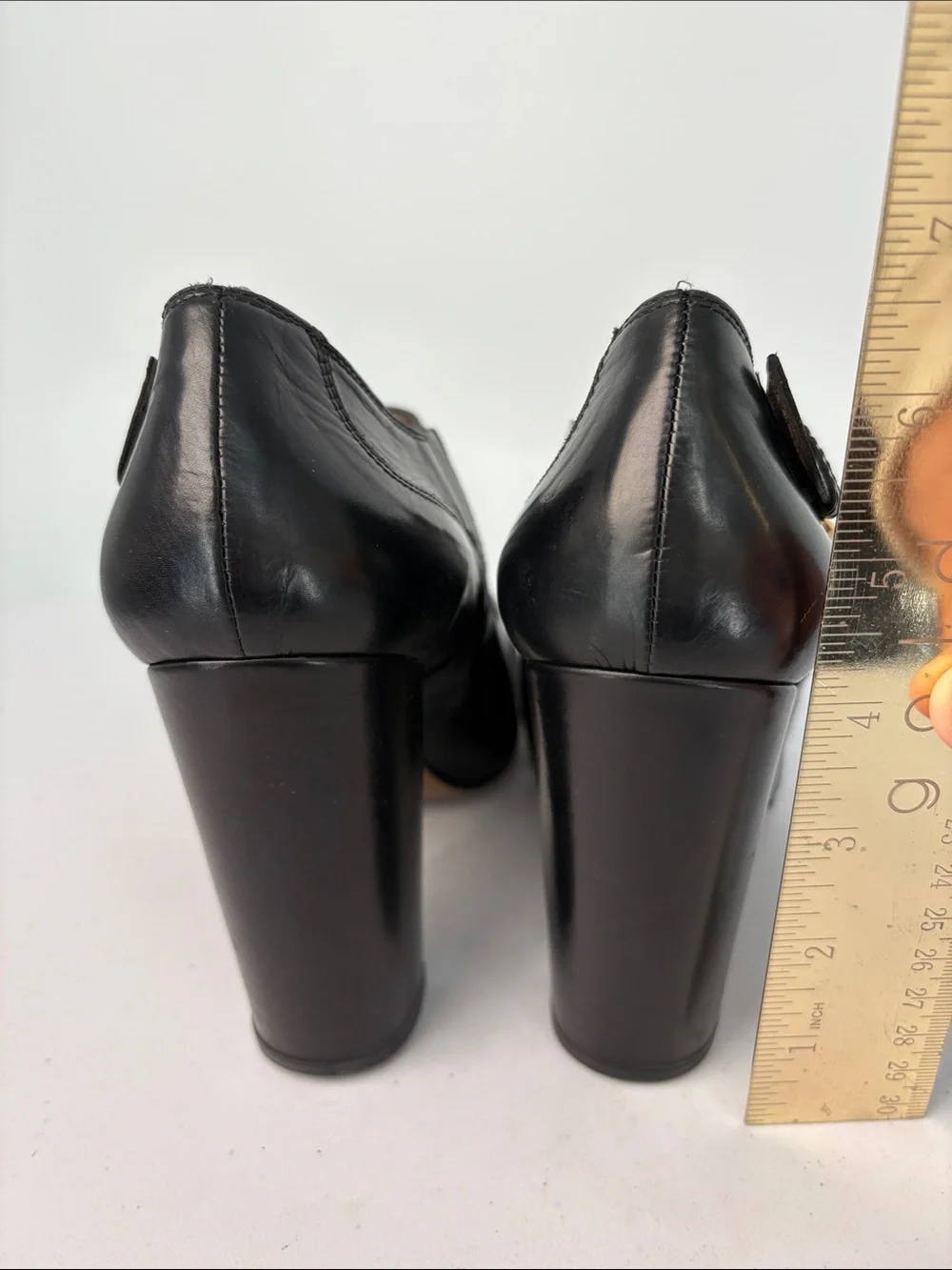 🍰 Marni Black Leather Buckle Block-Heel Pumps